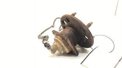 1997-2005 Chevy Venture Rear Spindle Stub Wheel Hub With Speed Sensor Wire Oem