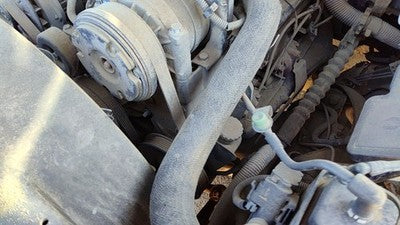 1999 Gmc Yukon Power Steering Pump With Mount Bracket Oem 5.7L