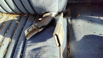 1984 Deville Sedan Passenger Right Front Seat Belt Buckle Receiver Oem Blue