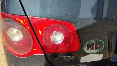 2005-2007 Vw Jetta Driver Left Inner Tail Light Brake Lamp Oem Rear 1K5945093c