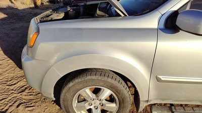 2009-2015 Honda Pilot Driver Left Front Fender Oem Silver Si 60261