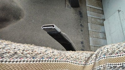 1996 Ford Van E250 Driver Left Front Seat Belt Buckle Receiver Oem Gray