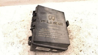 2004-2006 Chrysler Pacifica Engine Fuse Box Power Distribution Panel Oem