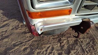 1978-1979 Ford F150 Passenger Right Front Turn Signal Light Lamp Fender Mounted