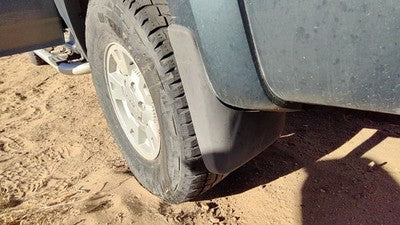 2006 Gmc Canyon Driver Left Rear Mud Flap Rock Guard Oem