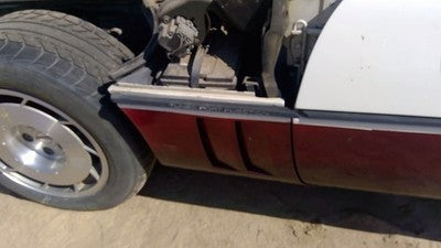 1984-1987 Chevy Corvette C4 Driver Left Side Front Fender Oem 14030218