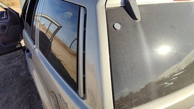 01 Grand Cherokee Driver Left Rear Corner Moulding On Quarter Panel Ps5 Silver