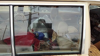 1979-1985 Mercedes 300Td Passenger Right Rear Side Window Door Glass Oem Back