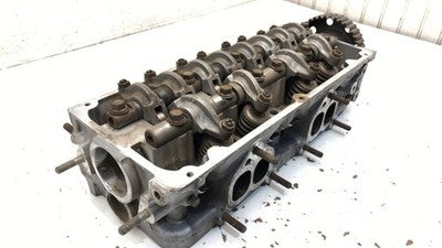 1993-1994 Chrysler Colt Cylinder Head With Camshaft Oem 1.5L Sohc Md174888