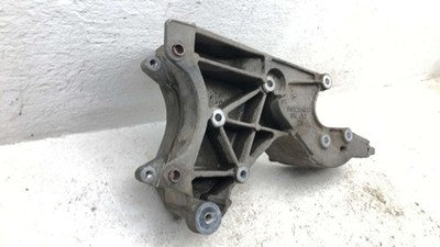 2005 Chevy Silverado 1500 Power Steering Alternator Mount Bracket Oem 12554030