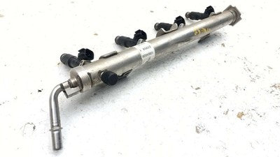 05-10 Cobalt Complete Fuel Rail With Injectors Set Loaded Oem 2.2L 12582219