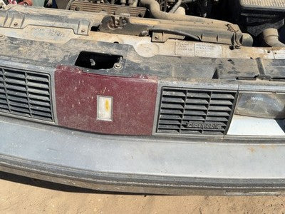 1986 Olds 88 Front Grille Assembly Oem Silver 25528288