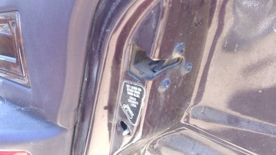 93 Cadillac Fleetwood Passenger Right Rear Door Latch With Rods/Cables Back