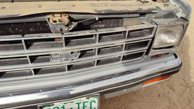 1982-1990 Chevy S10 Pickup Front Grille Assembly Oem 14067219