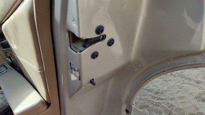 1992 Buick Park Ave Ultra Passenger Right Rear Door Latch With Rods/Cables Back