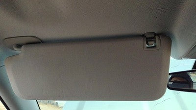 2014-2019 Silverado 1500 Driver Left Sun Visor Oem H2r Gray 22987235