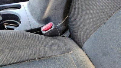 2003-2004 Mitsubishi Outlander Driver Left Front Seat Belt Buckle Receiver Black