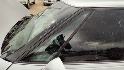 1992-99 Buick Lesabre Driver Left Front Vent Window Small Door Glass With Frame
