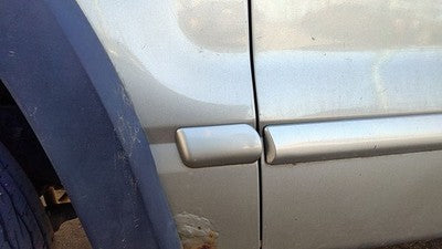 02-05 Ford Explorer Driver Left Moulding From Fender Trim Strip B2 Harvest Gold