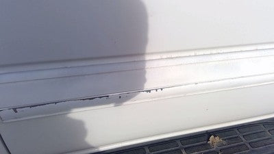 00-06 Suburban Passenger Right Front Moulding From Door Trim Strip White 50U