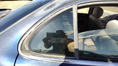 98-02 Oldsmobile Intrigue Passenger Right Rear Vent Window Door Glass With Frame