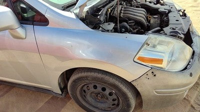 2007-2011 Nissan Versa Passenger Right Front Fender Oem Silver K23 Fca00El0Aa