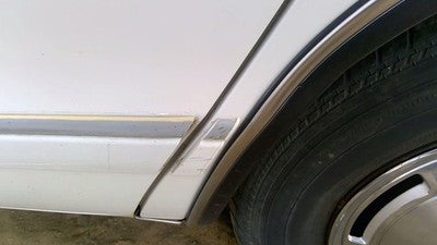 1994 Chevy Caprice Lh Driver Left Rear Moulding On Quarter Panel Oem White