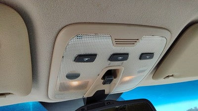 01-03 Volvo V70 Xc Center Overhead Console Dome Light Map Lamp Cubby Beige B951