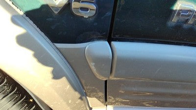 2000 2001 2002 Honda Passport Driver Left Moulding From Fender Oem Trim Strip