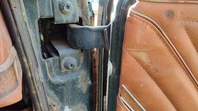 1984-1991 Jeep Grand Wagoneer Passenger Right Upper Lower Door Hinge Pair Set