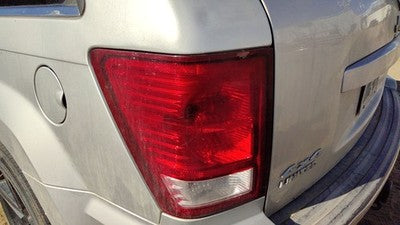 2007-2010 Jeep Grand Cherokee Driver Left Tail Light Brake Lamp Oem Rear