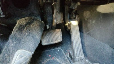 2014 Kia Sorento Gas And Brake Pedal Assembly Automatic Transmission