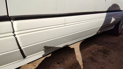 1994 Pontiac Bonneville Driver Left Front Moulding From Door Trim Strip White