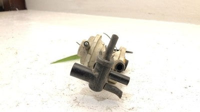 1986 Honda Civic Vacuum Valve With Hose Fitting Elbow Oem 135200-0600