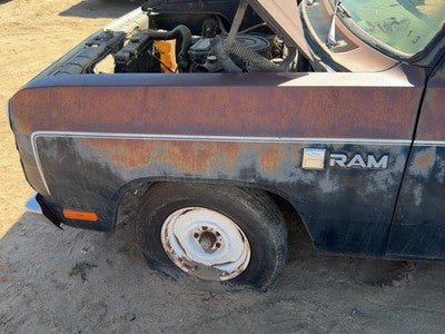 1981-1993 Dodge D150 Driver Left Front Fender Oem 04504124