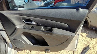 13-14 Chevy Cruze Passenger Right Front Door Trim Panel With Switches Black Afo