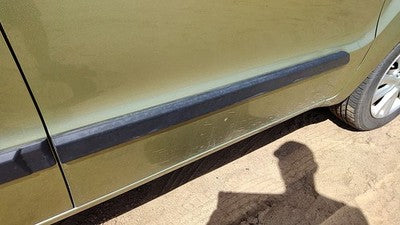 2010-2013 Kia Soul Passenger Right Front Moulding From Door Oem Trim Strip
