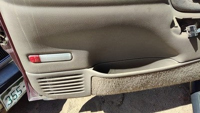 1995-99 Gmc Yukon Driver Left Front Inside Door Trim Panel Only Oem Tan 522