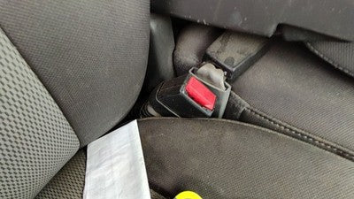 2004-2005 Ford F150 Passenger Right Front Seat Belt Buckle Receiver Oem Gray Me
