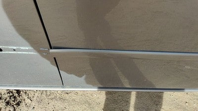 2006 Chevy Impala Passenger Right Front Moulding From Door Trim Strip Bronze 53U