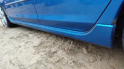 04-06 3 Driver Left Lower Rocker Panel Moulding Side Skirt 27B Winning Blue
