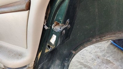 1996 Olds 88 Passenger Right Rear Door Latch With Rods/Cables Oem Back