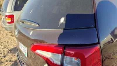 14 Sorento License Plate Trim Surround Panel Tail Trunk Finish Ir Dark Cherry