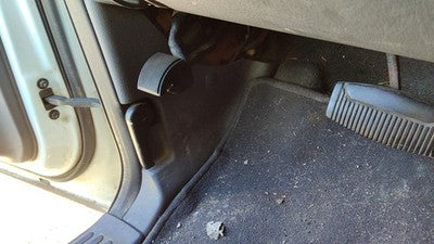 2005 Ford Explorer Driver Left Lower Kick Trim Panel Oem Rt Graphite