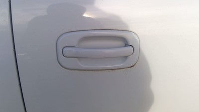 2000-2006 Chevy Suburban Passenger Right Rear Outside Door Handle Back White 50U