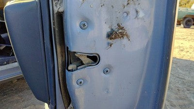 1984 Deville Sedan Passenger Right Front Door Latch With Rods/cables Oem
