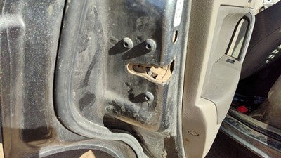 2008-2011 Ford Focus Driver Left Rear Door Latch With Rods/Cables Oem Back