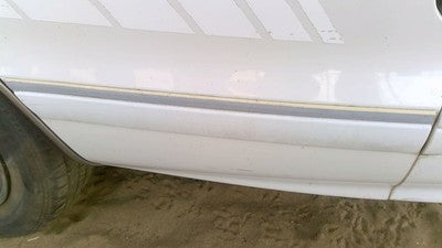 1994 Chevy Caprice Lh Driver Left Rear Moulding On Quarter Panel Oem White