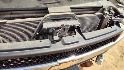 2001 2002 Silverado 2500 Hd Hood Latch Assembly With Bracket Oem 8.1l