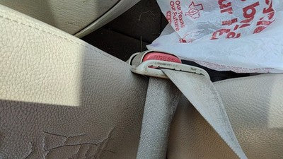 05-07 Town Country Driver Left Front Seat Belt Buckle Receiver Oem Khaki J1